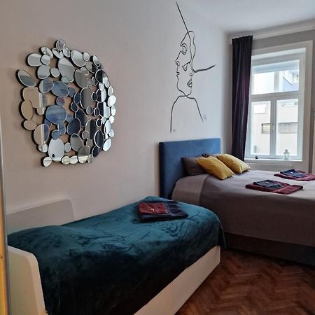 4 Seasons Apartment Виена Екстериор снимка